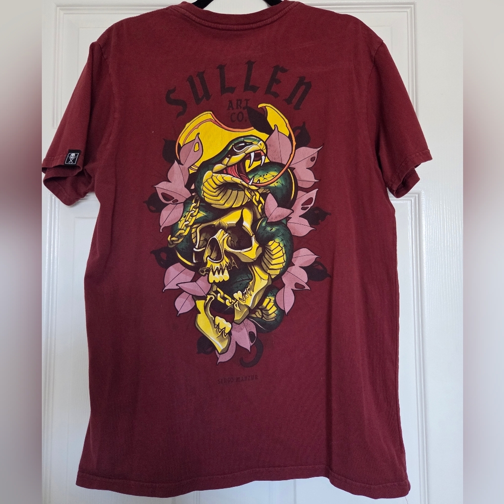 Men's Maroon Graphic T-Shirt